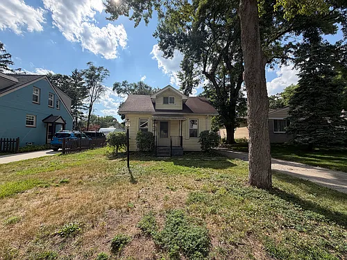 23487 Republic Ave Photo 1