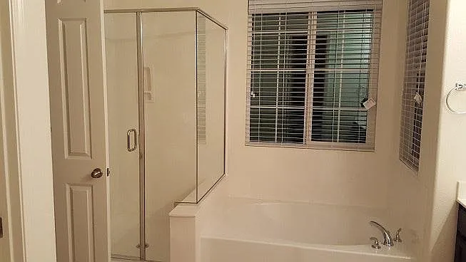 155 W Ladd Dr — Photo 12