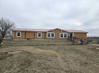 520 N Brownhill Rd, Brookville, KS 67425