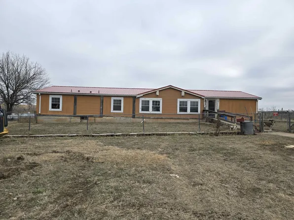 520 N Brownhill Rd, Brookville, KS 67425