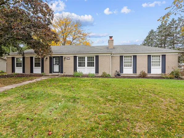 2671 Wyandotte Dr NE, Grand Rapids, MI 49525