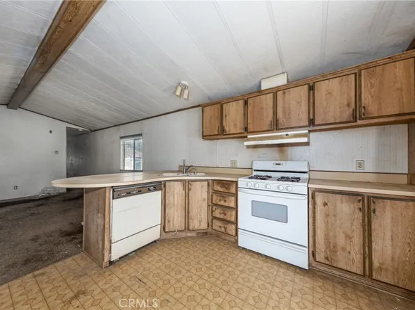 33540 El Centro Ave, Hemet, CA 92545