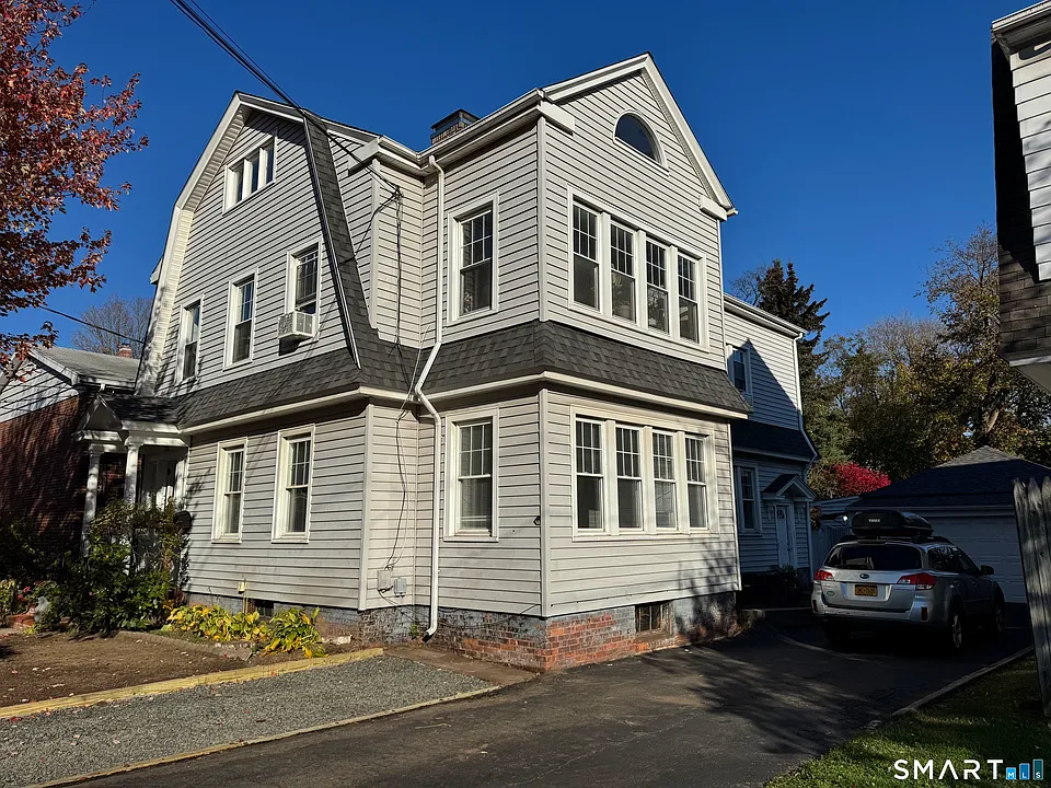 1253 Forest Rd #2