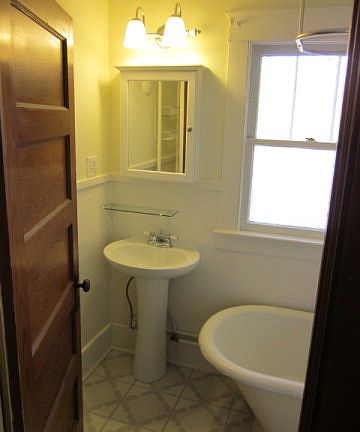 5th image of 67 Grand View Ave