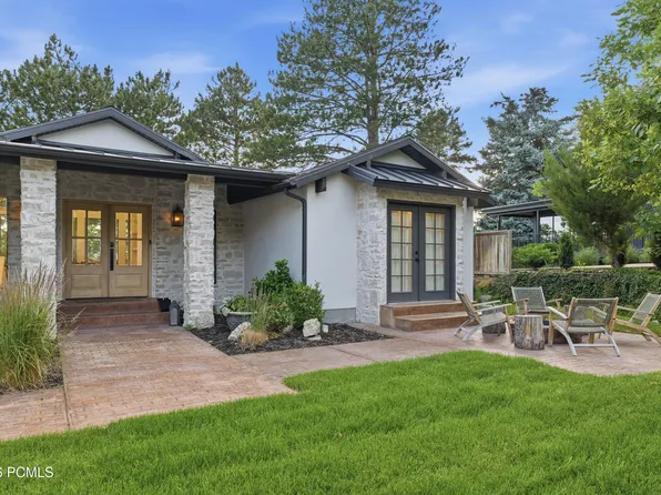 2651 E Hiawatha Cir, Salt Lake City, UT 84108