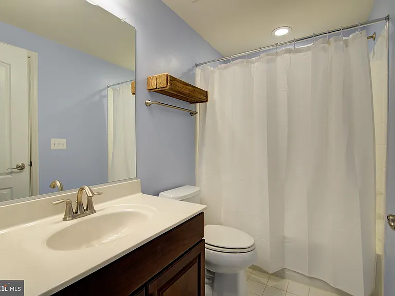 13481 Arcadian Dr — Photo 40