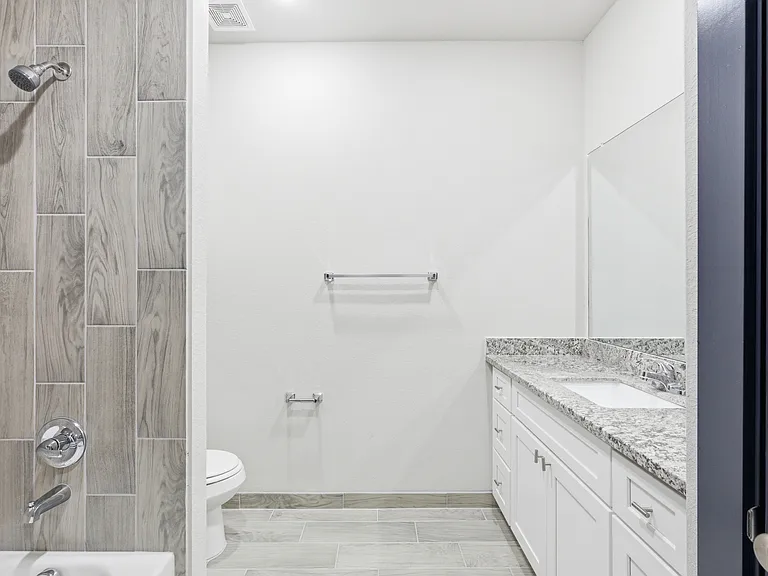9412 Crofton St #A — Photo 10