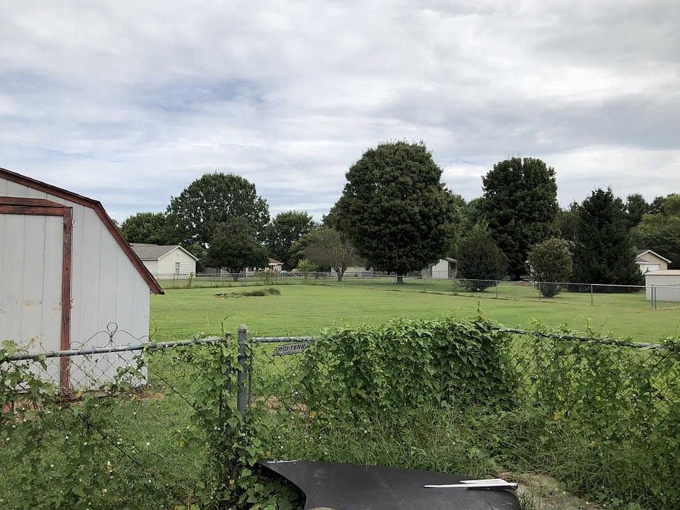 2nd image of 1836 Cromwell Dr