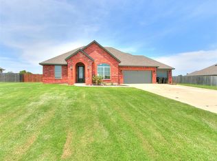 12637 Summit Ln, Blanchard, OK 73010