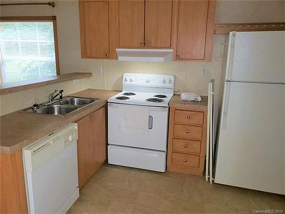 4th image of 195 New Haven Dr
