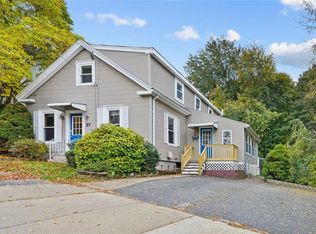 57 Old Main St, Lincoln, RI 02838