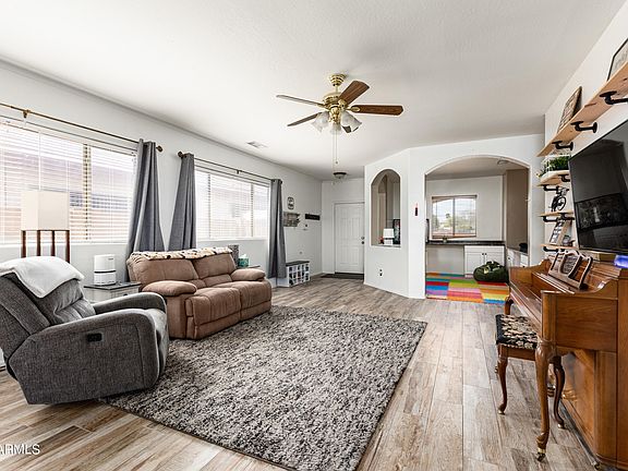 3rd image of 17677 N 167TH Drive