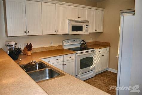 178 Sycamore Rd_BSL 007