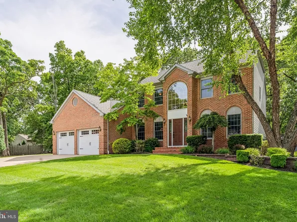 22 Devonshire Dr, Voorhees, NJ 08043