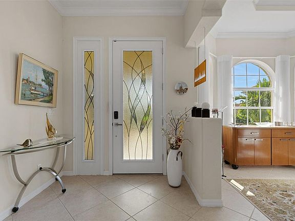 4th image of 185 SAVONA WAY