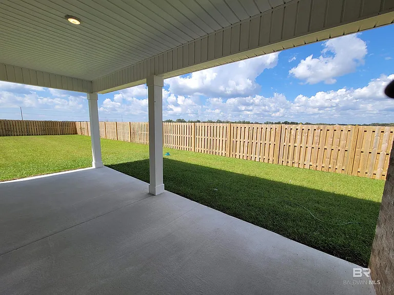 1045 Hayward Loop — Photo 17