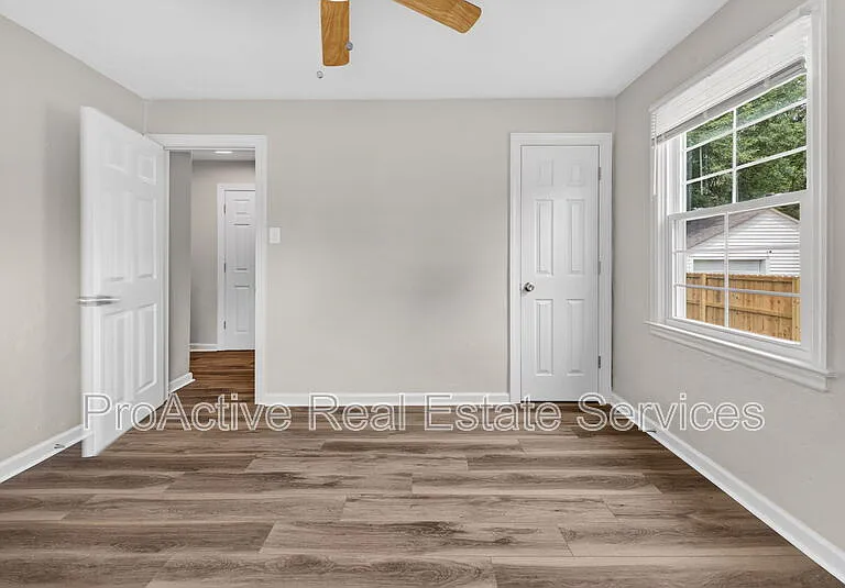 816 Martin Ave — Photo 13