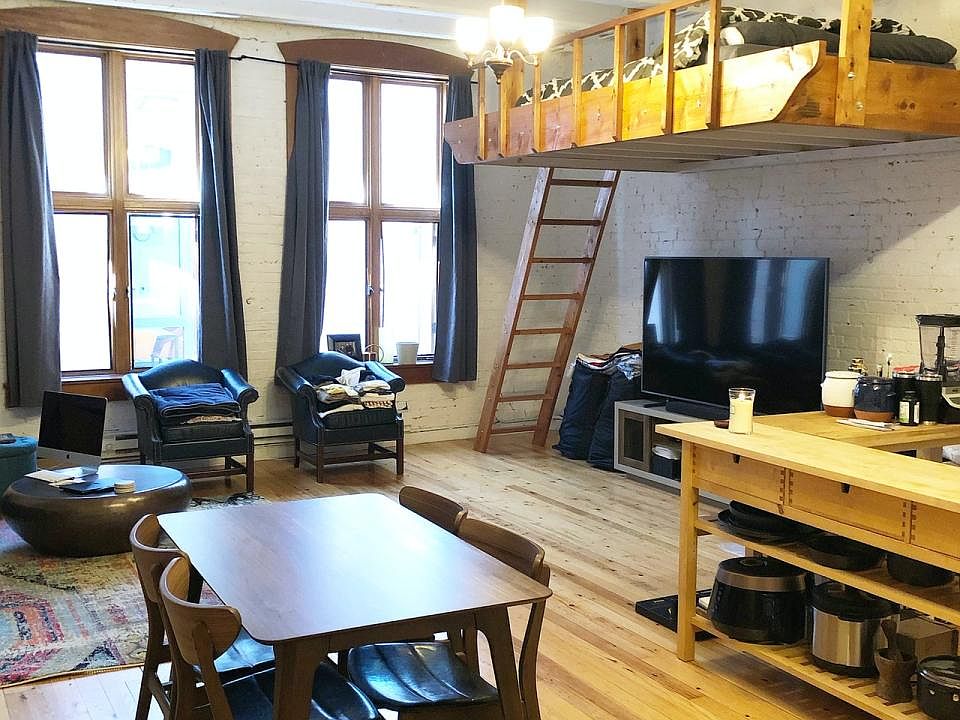 1st image of 215 2nd Ave S #301