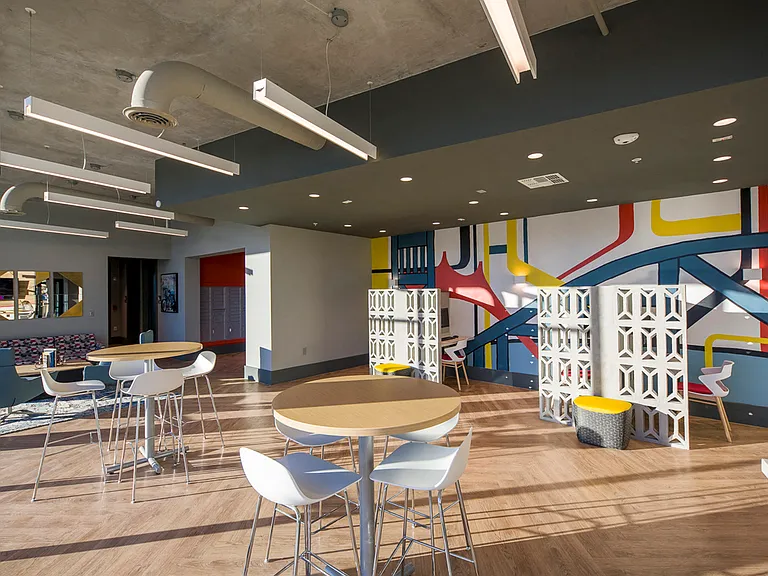 Lofts at Jefferson Station Internet Cafe