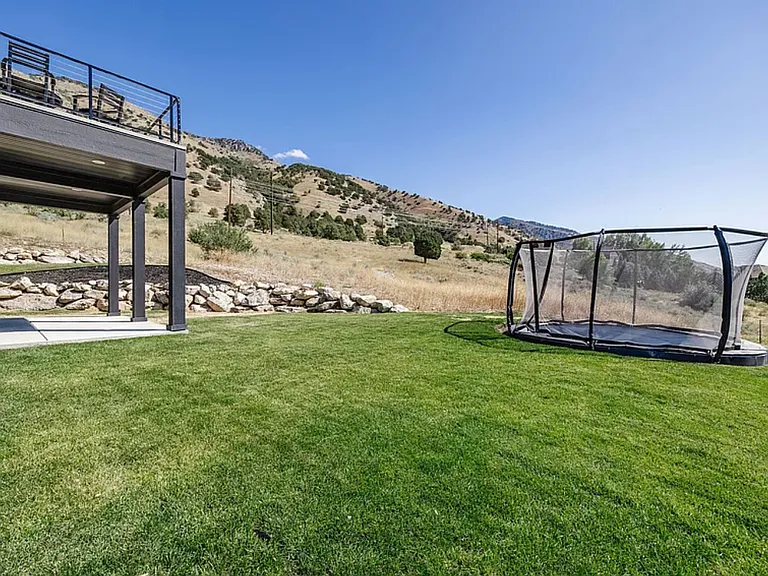 1360 Cedarwood Ln — Photo 13