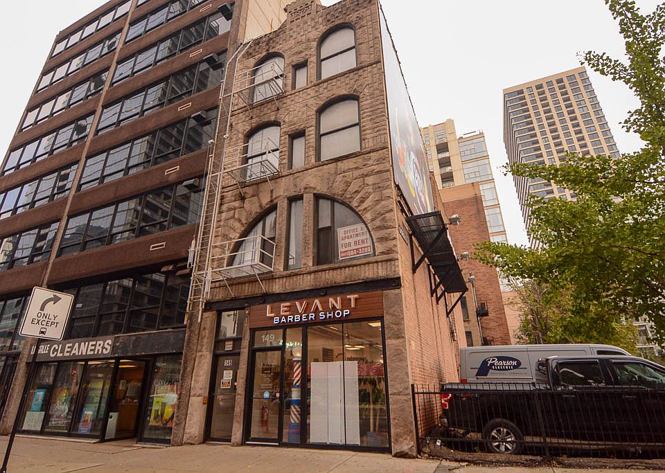 1st image of 149 W Chicago Ave Unit 3