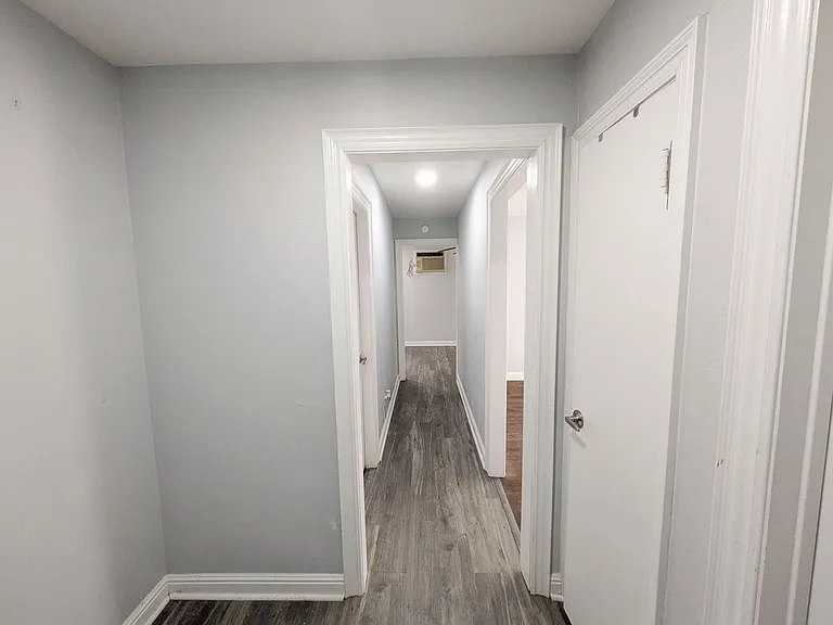 5150 Parkview Dr — Photo 10