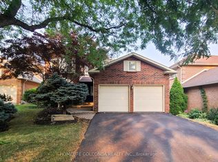 1245 Greeniaus Rd, Oakville, ON L6J 6Y5