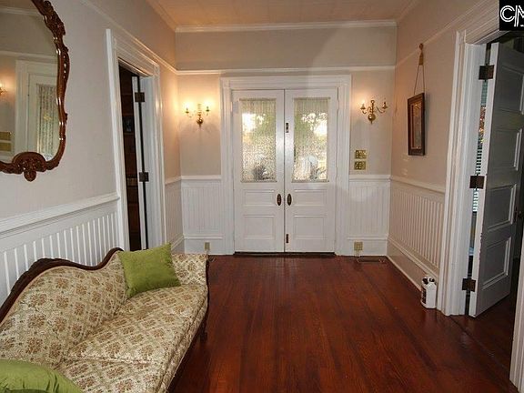 4th image of 1710 College St