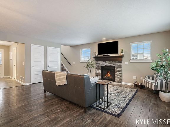 4th image of 539 Orchard Dr NE