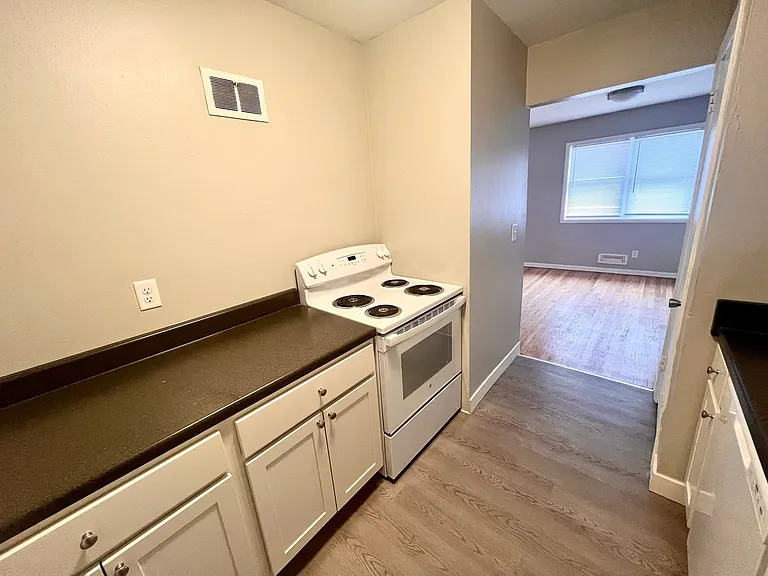 3885 N Humboldt Blvd — Photo 19