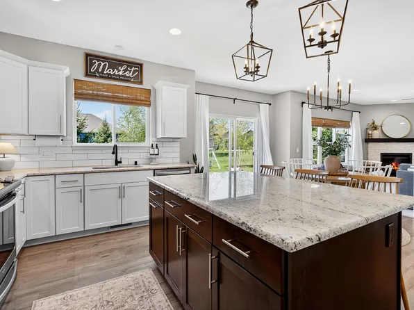 7708 Catchfly Ln, Deforest, WI 53532