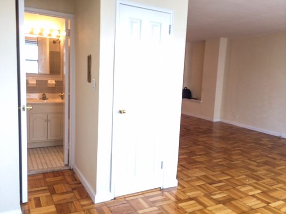 3rd image of 201 E 19th St APT 14E