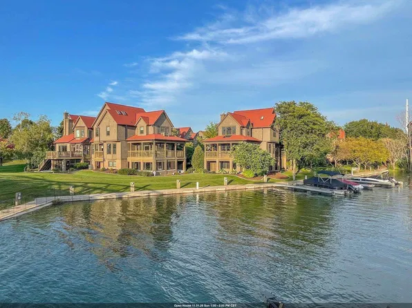 200 William St Unit 101, De Pere, WI 54115