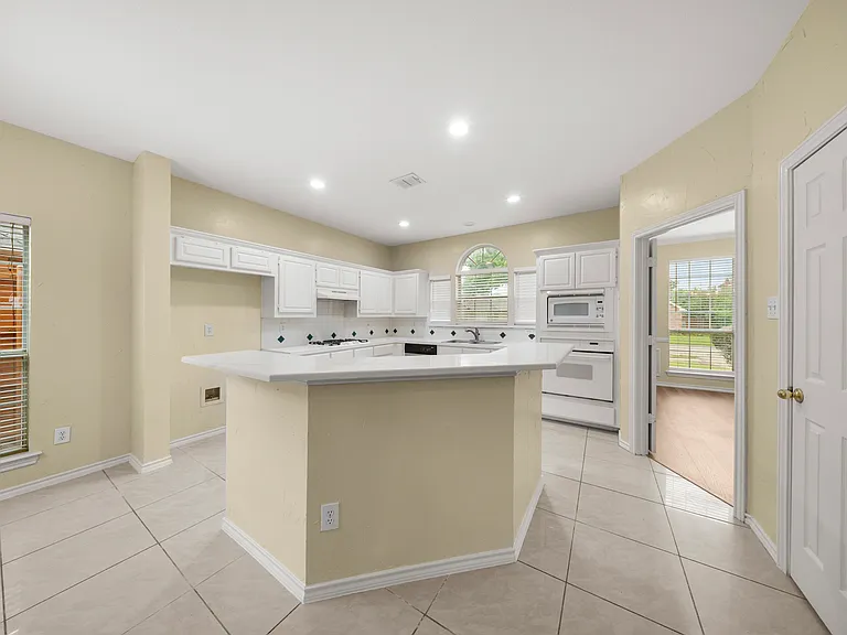 2808 Barksdale Dr — Photo 14