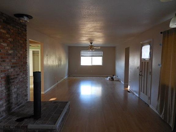 4th image of 1001 Quarry Ct