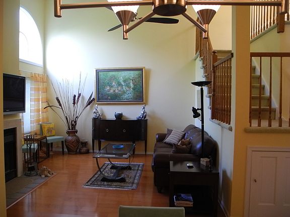 Bright open space living