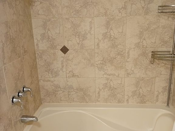 3rd image of 4730 Chatham St #A