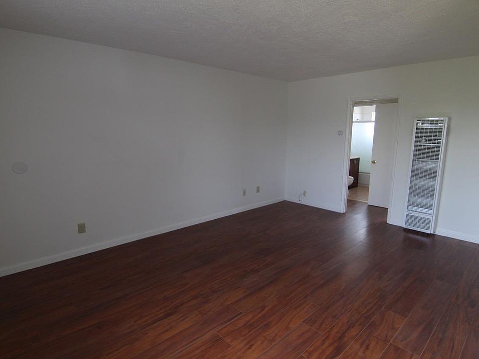 1st image of 429 Edgewood St APT 8