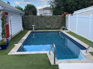 774 6th St, Secaucus, NJ 07094