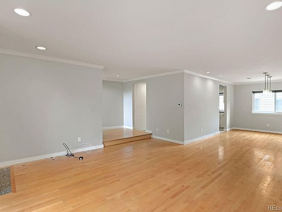 4th image of 468 Josephine Street