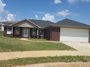 314 Merlot Ct, Vine Grove, KY 40175