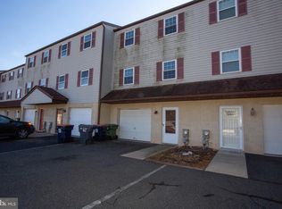 26 Berger Ln, Schwenksville, PA 19473