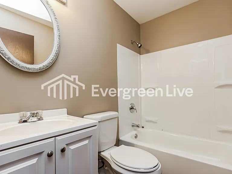1262 Firethorne Dr — Photo 14