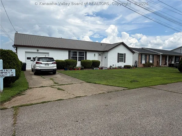 563 University Ln, Point Pleasant, WV 25550