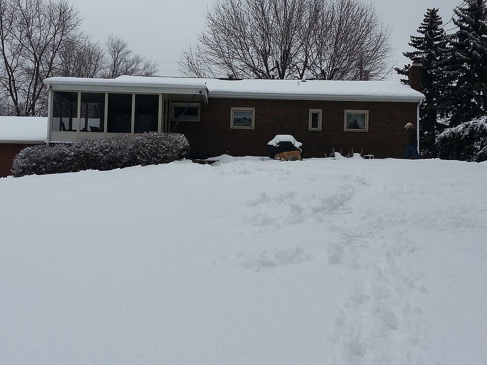 2nd image of 510 Sproat Ave