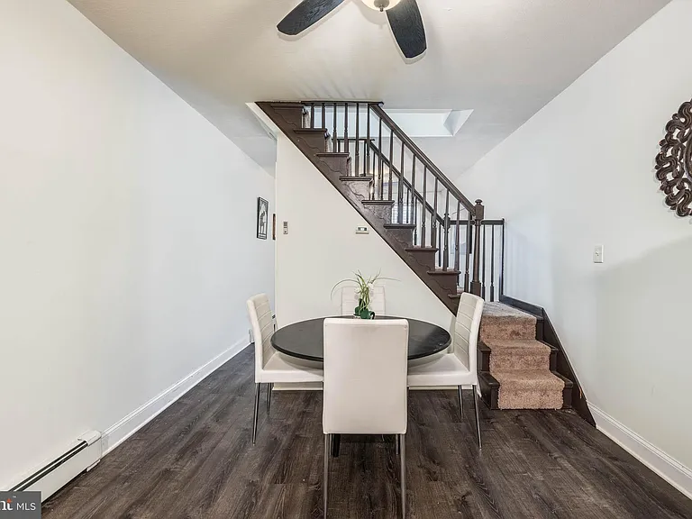 204 N Port St — Photo 6