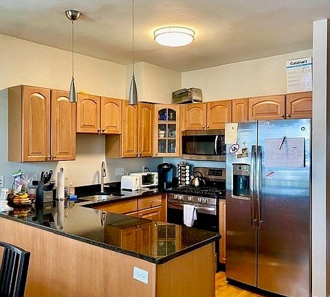 3rd image of 466 E 8th St #1