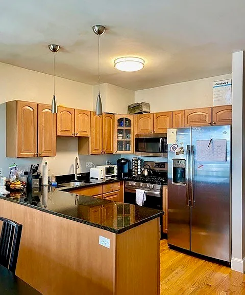 466 E 8th St #1 — Photo 3