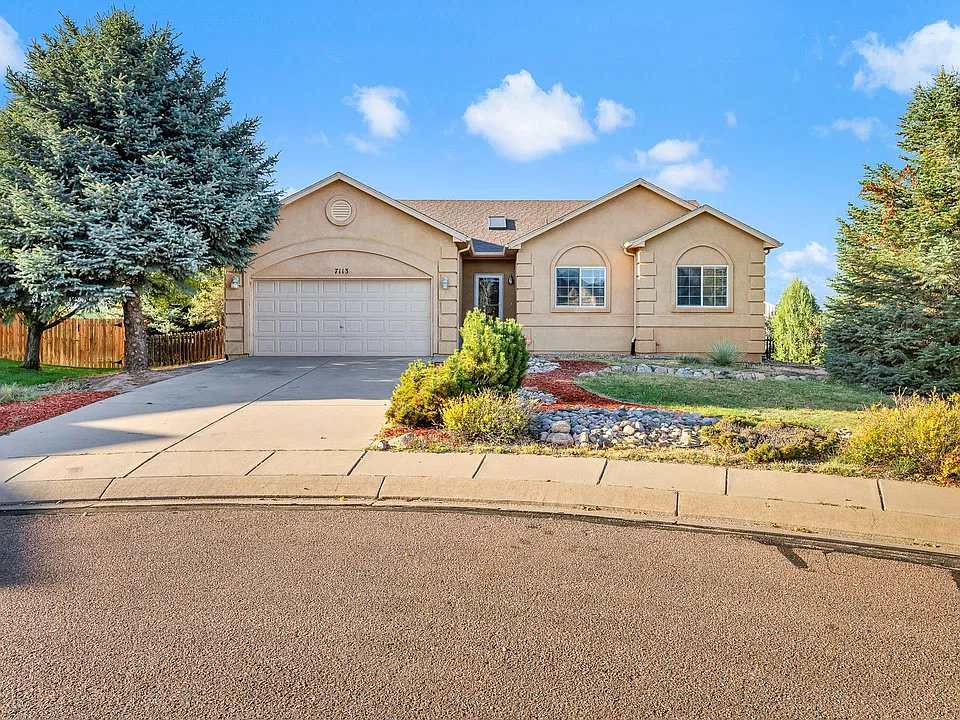 7113 Appletree Loop