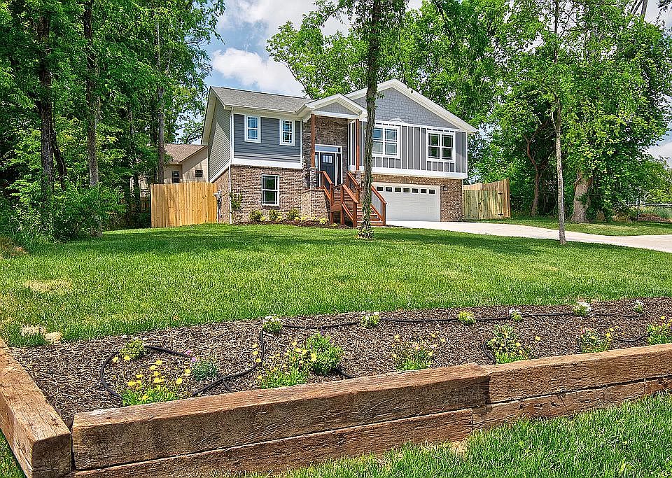1st image of 321 Paden Ln